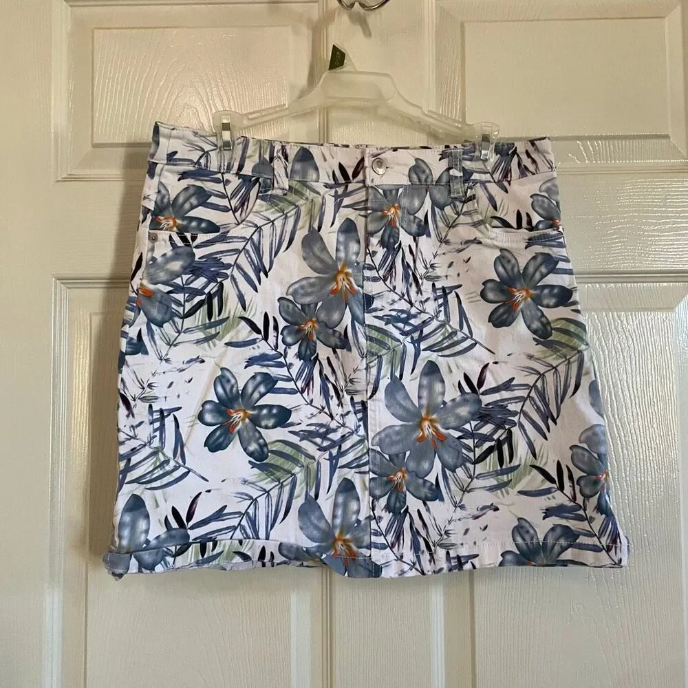 Westport Size 8 Skort Skirt Tropical Summer Wear Blue White Palm Tree